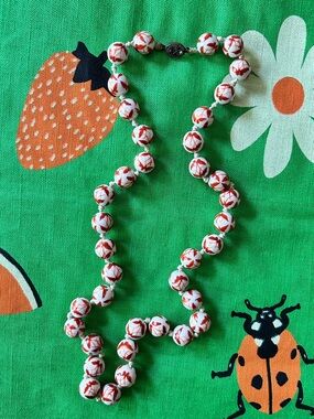Mid-century Necklace 🦋